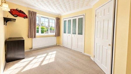 5 bedroom detached house to rent - Photo 5