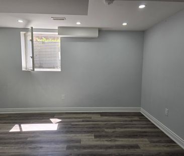 For Lease - 75 Executive Court, Brampton, Ontario - Photo 6