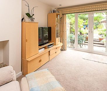 2 bedroom cottage to rent - Photo 2