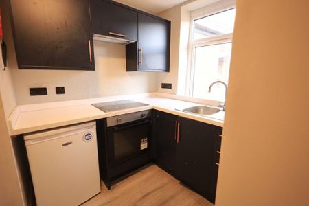 1 bedroom flat to rent - Photo 5