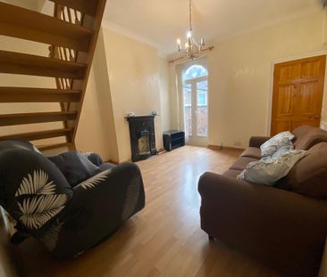 2 bedroom terraced house to rent - Photo 5