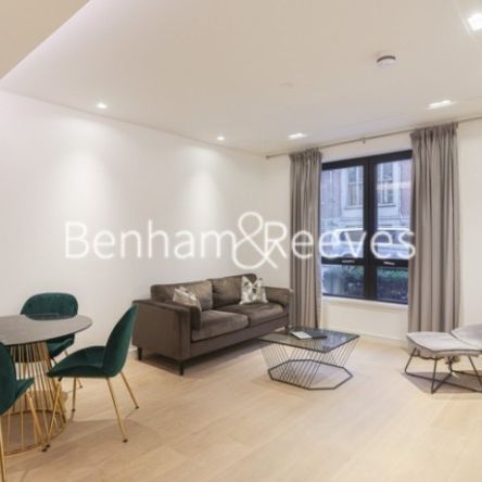 2 Bedroom flat to rent in Lincoln Square, 18 Portugal Street, WC2A - Photo 1