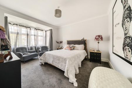 5 bedroom semi-detached house to rent - Photo 5