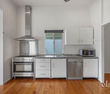 Character, Space and Outdoor Living in the Heart of Nundah - Photo 3