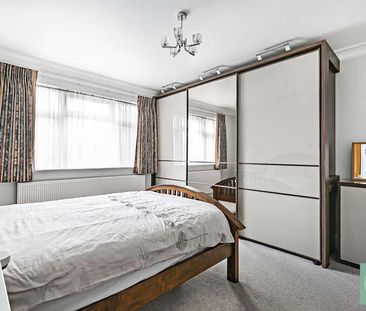 Elm Park Road, Winchmore Hill, London, N21 - Photo 5