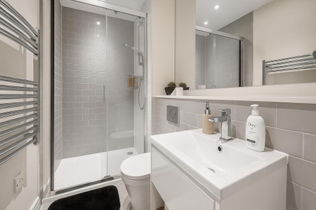 1 bedroom flat to rent - Photo 5