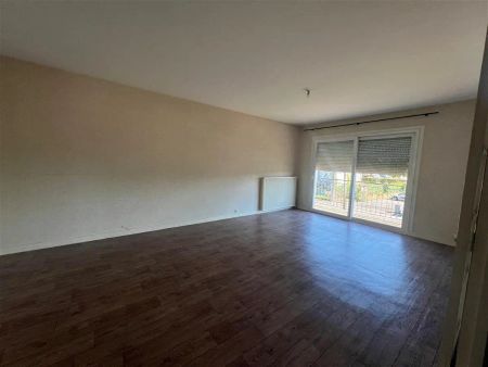 Location appartement 4 pièces - 105.33m² à Niort (79000) - Photo 3