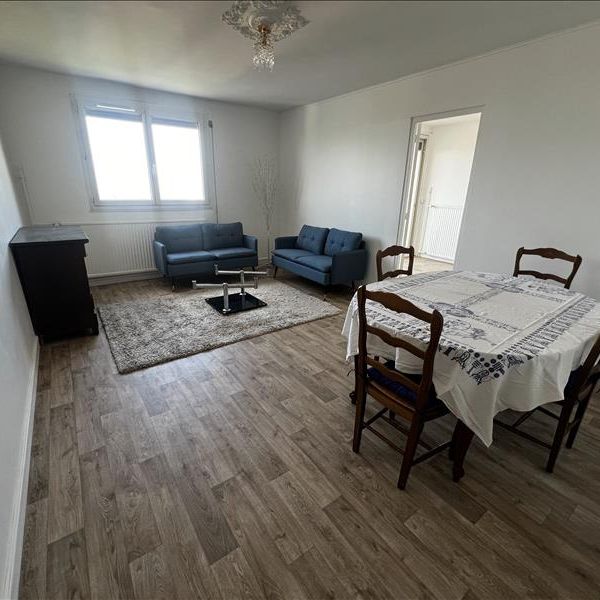 5 pièces - Meublé - 96,81 m² - 12ème étage - Colocation autorisée - Photo 1