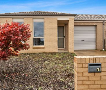 3 Bedroom Home With Great Backyard - Photo 1