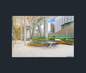 ENJOY THE CITY LIGHTS AND LIFESTYLE - 38 YORK STREET - Photo 2