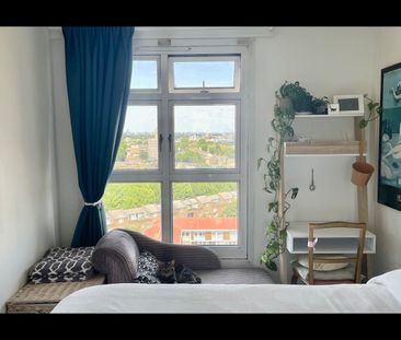 Room in a Shared Flat, Chiltern Road, E3 - Photo 1