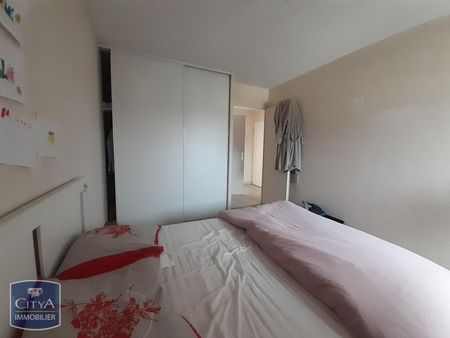 Location Appartement 3 pièces 61m² HENIN BEAUMONT 62110 - Photo 4