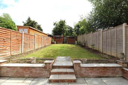 3 bedroom terraced house to rent - Photo 3