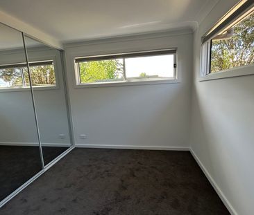 low maintenance - Photo 1