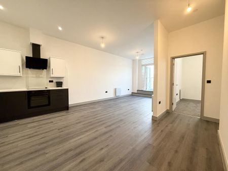 2 bedroom penthouse to rent - Photo 2