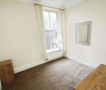 2 bedroom House To Let Total Size: 797 SQ FT - Photo 2