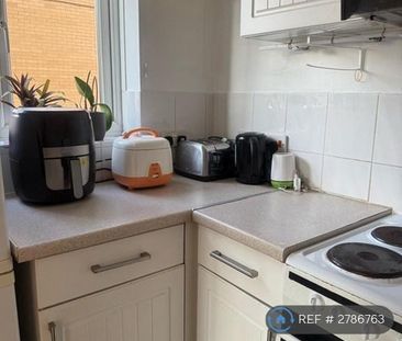 1 bedroom flat to rent - Photo 6