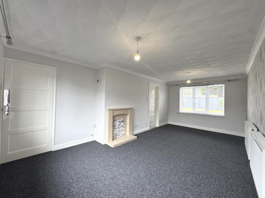 Goodwick, Goodwick, SA64 - Photo 1