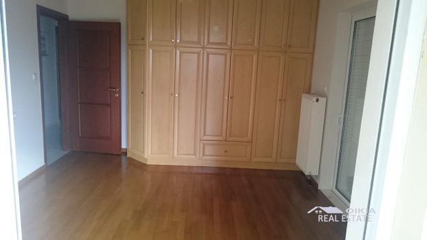 Ενοικιάζεται, 5αρι, 155 τμ στον Πελεκάνο, δίπλα στη Θάλασσα - Photo 1