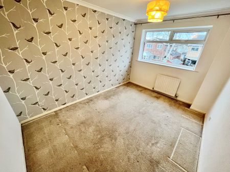 3 bedroom house to rent Webster Crescent, S61 - Photo 3