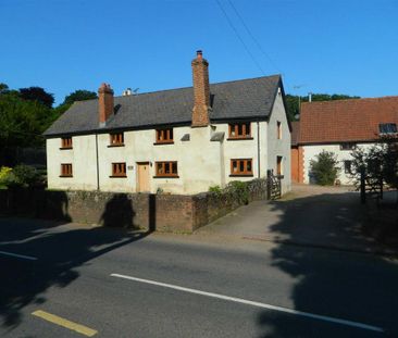 4 bedroom detached house to rent - Photo 2