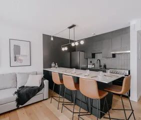 1 room apartment of 70m² in Quebec - Photo 1