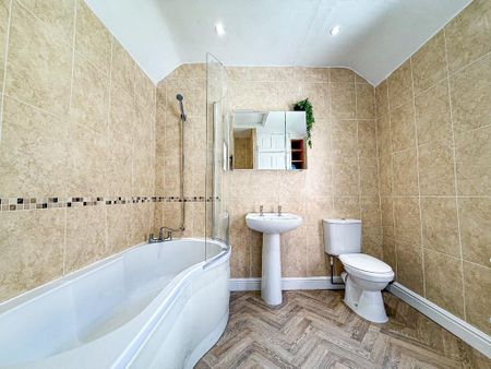 1 bedroom semi-detached house to rent - Photo 5