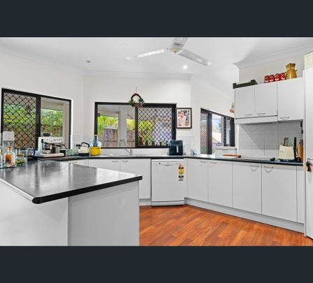 27 Pilosa Street, Redlynch, Qld 4870 - Photo 1