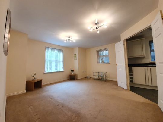 Stonemere Drive, Radcliffe - Photo 1