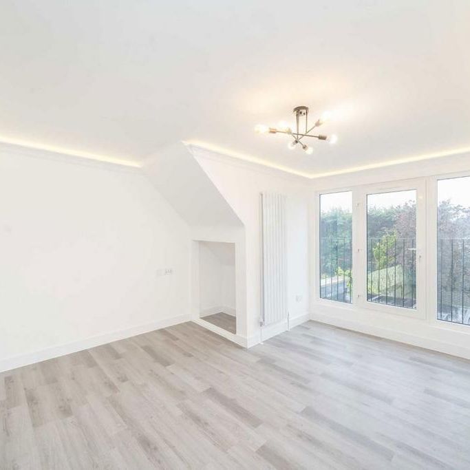 5 bedroom flat to rent - Photo 1