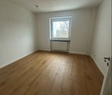 *Geräumige Wohnung - Bezug sofort möglich* - Photo 3