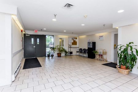Burnside Apartments - Photo 4