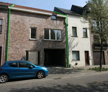 PRACHTIGE BEL-ETAGE MET GARAGE TE HARELBEKE - Foto 1