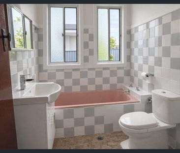 Spacious Family Home in the Heart of Greenacre - Photo 2