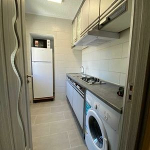 Apartamentul este situat in zona Blascovici - Fotografie 2