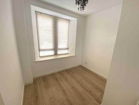 Price £630 pcm - Available 13/06/2025 - Unfurnished - Photo 5