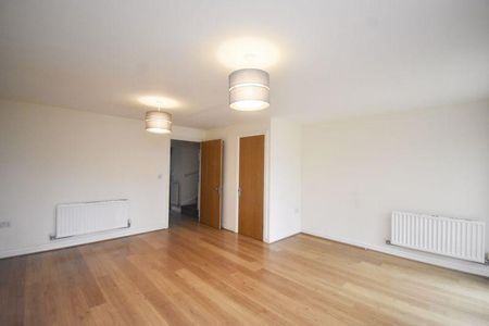 3 bedroom terraced house to rent - Photo 3