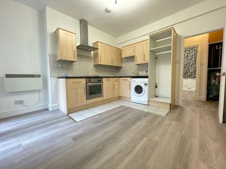 1 Bed Flat, Midland Road, LU2 - Photo 4