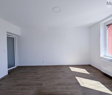 Pronájem bytu 3+1 83 m² - Photo 1