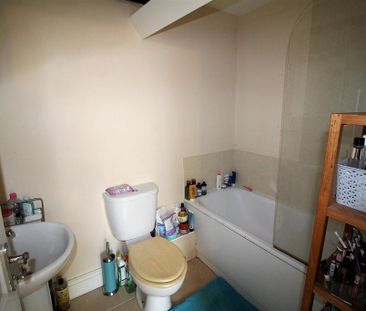 2 bedroom maisonette to rent - Photo 6