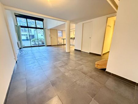 Location Appartement 5 pièces 123m² FACHES THUMESNIL 59155 - Photo 2