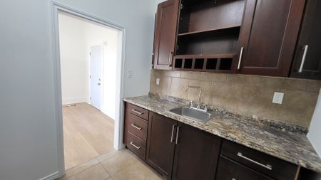 For Lease - 172.5 Hunter Street Unit# 7, Peterborough, Ontario - Photo 2