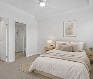 Top Floor Apartment with River Views & Spacious Covered Balcony - Photo 4