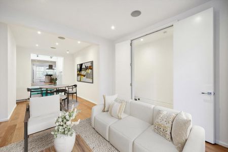 4 bedroom terraced house to rent - Photo 2