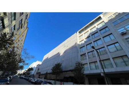 2 room luxury Duplex for rent in Santo António, Lisbon - Photo 3