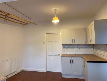 3 bedroom townhouse to rent - Photo 5