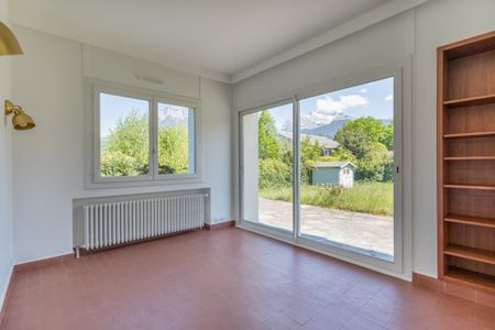 Location Maison 5 pièces 126m² ST JORIOZ 74410 - Photo 2