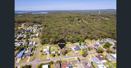 SINGLE LEVEL & NEAT AS A PIN - Photo 3