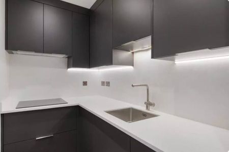 3 Bed Flat, Courtfield Gardens, SW5 - Photo 3