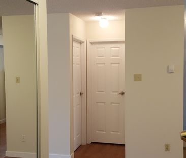 1 Bedroom Condo For Rent In Blue Quill | Cat Friendly | Heat & Wate... - Photo 1
